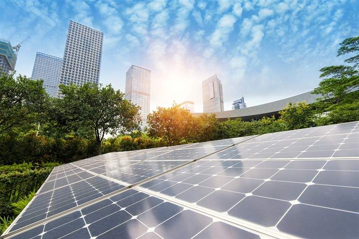 绿色革命：太阳能监控如何重塑全球安防市场新格局