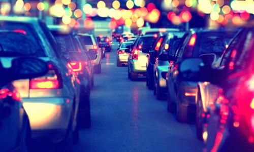 在城市中实施智能停车解决方案的主要优势