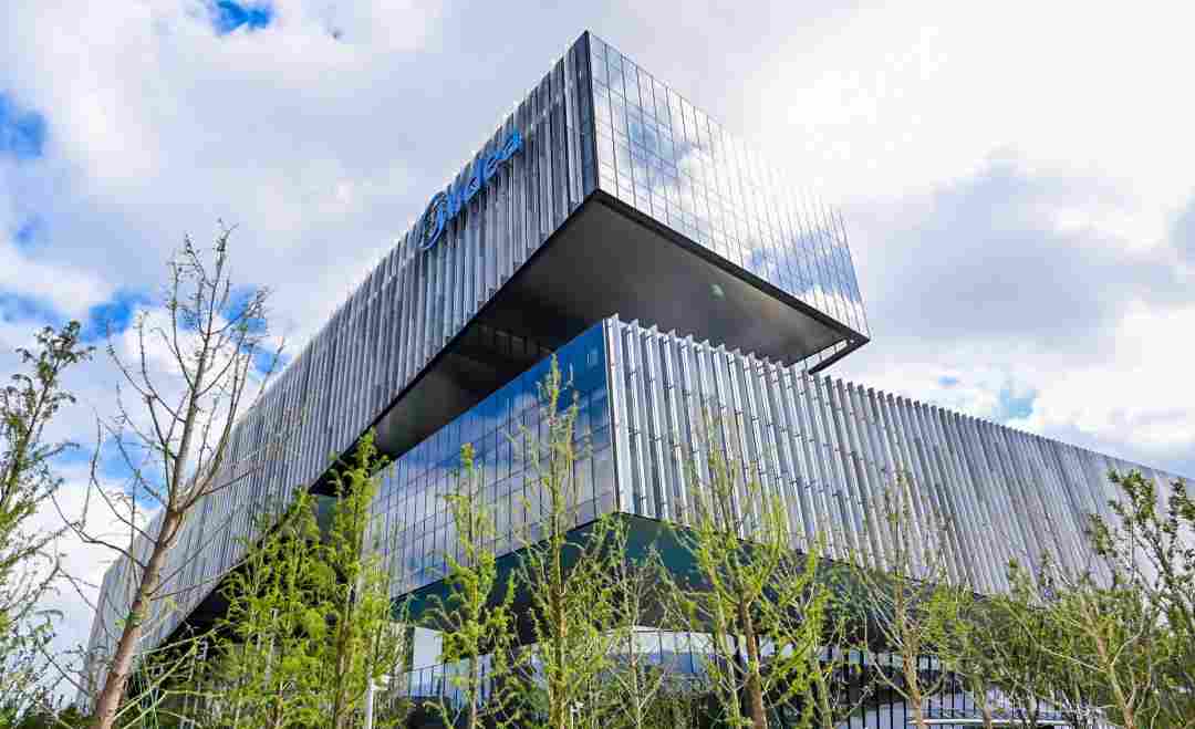 格力小米“围攻”美的，头把交椅还能坐多久？(图1)